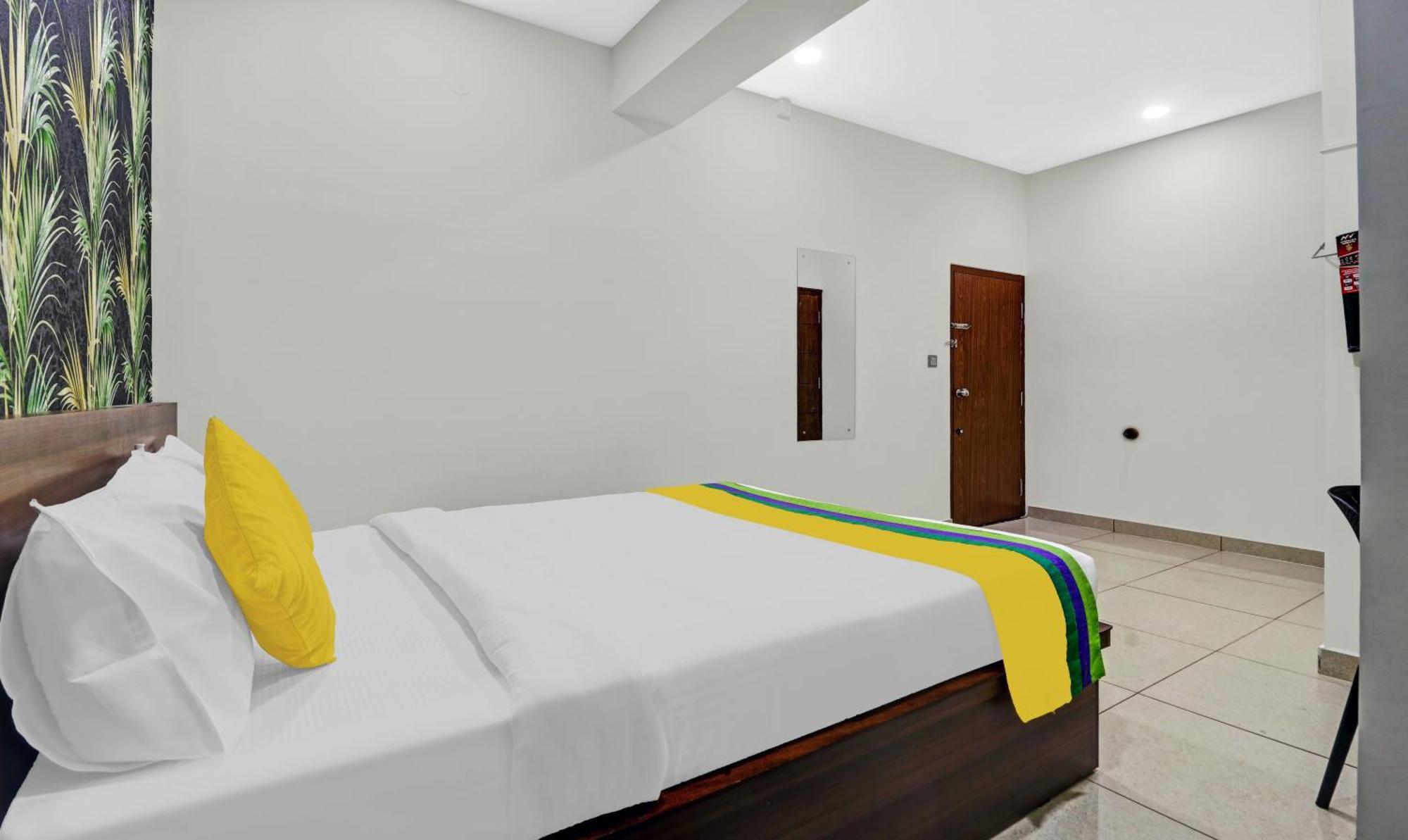 Hotel Nrm Residency Mysore Exterior foto